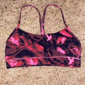 Lululemon sports bra size 6